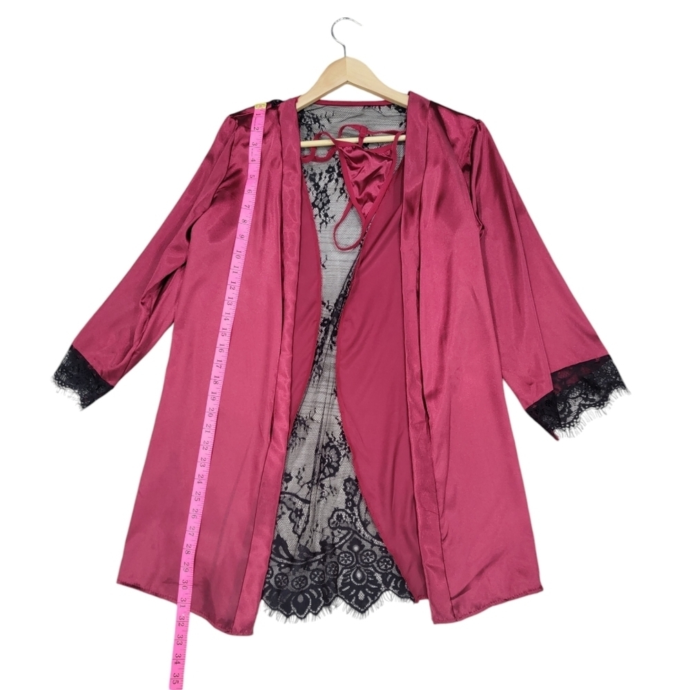 Red /Black Robe Set - Picture 4 of 9